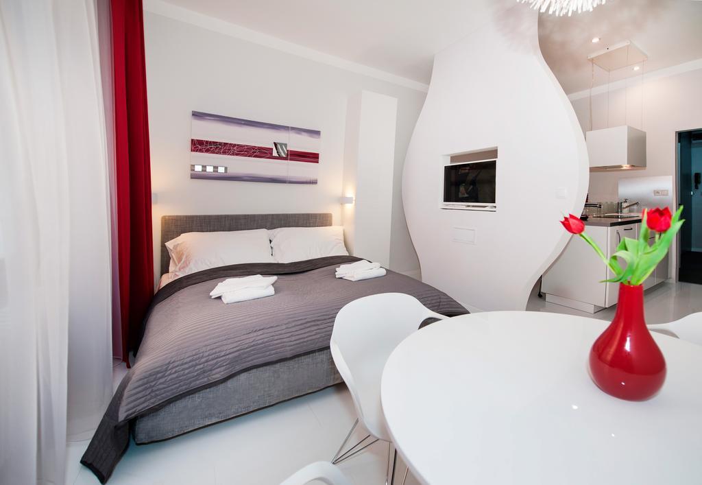 Honeymoon Ruterra Studio Prague Exterior photo